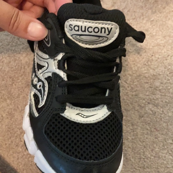 Boys runners - Picture 8 of 9